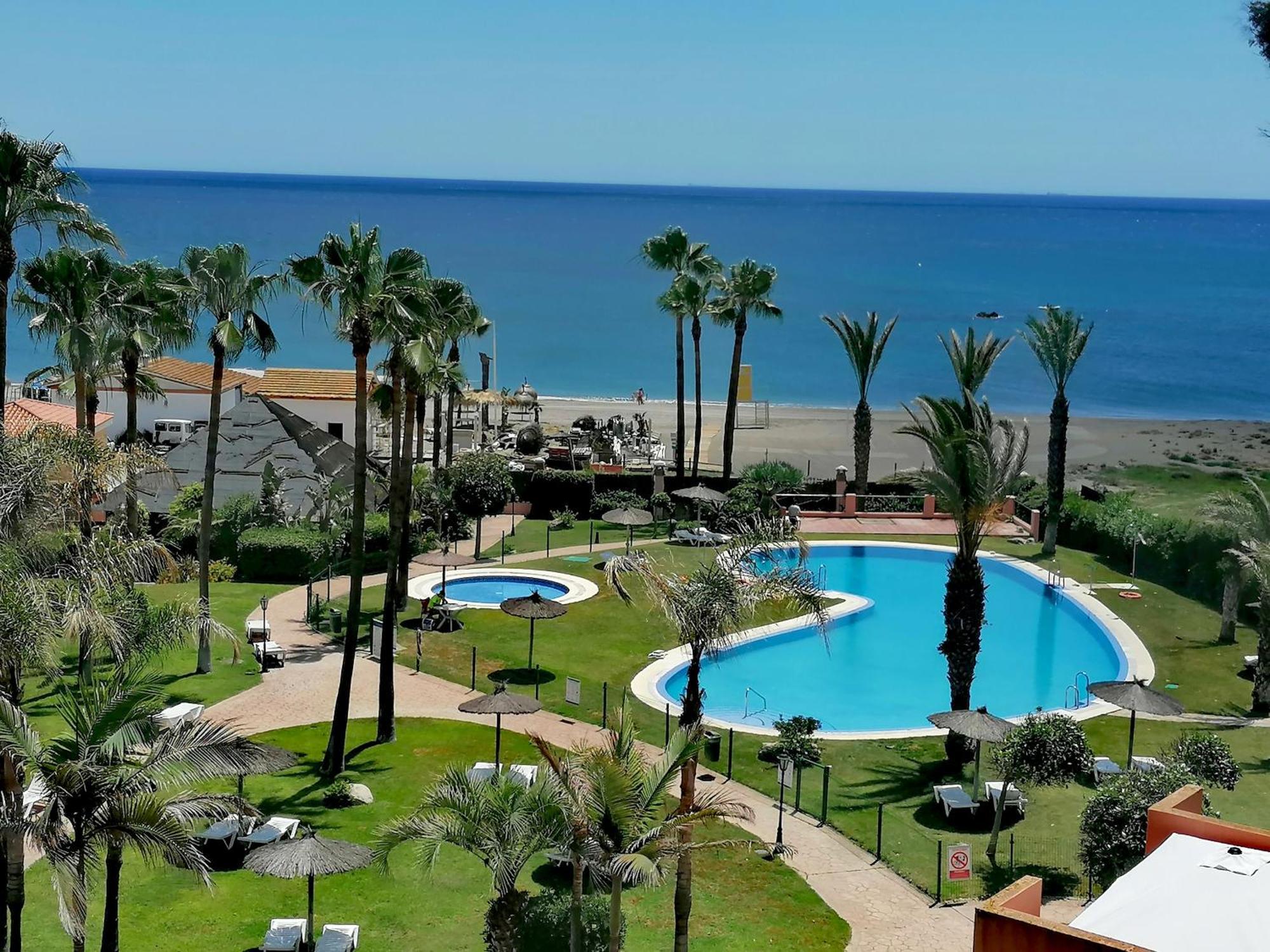 Cn-340 Suites Estepona Exterior foto